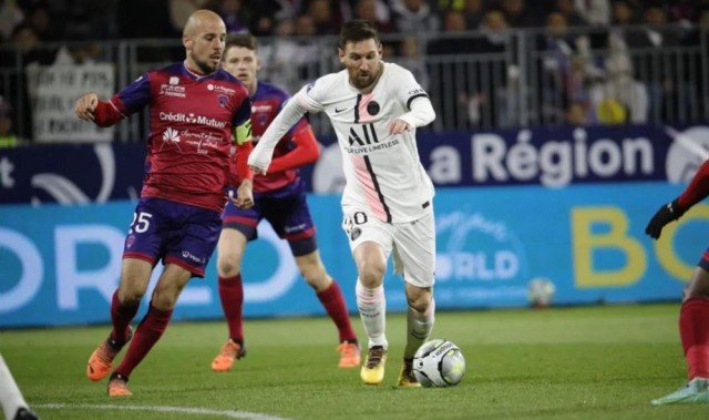  姆巴佩帽子戏法助巴黎大胜，法甲金靴争夺白热化